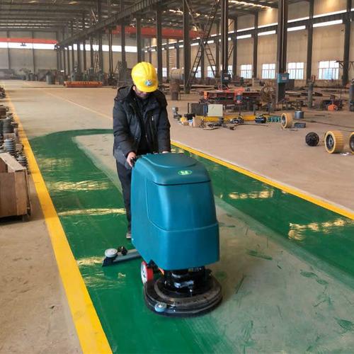 工廠車間與物業管理必看 清潔高效吸塵掃地機與洗地機，一推即凈！